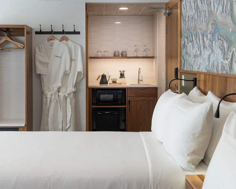 Superior Suite Hotel Canoe and Suites