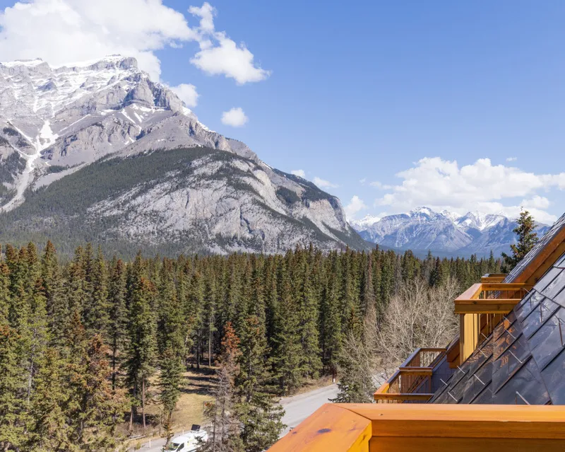 Superior Suite Mountain View Hotel Canoe and Suites