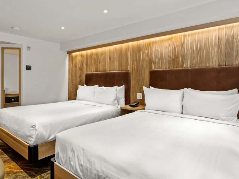 The Otter Hotel Room 2 Queen Beds