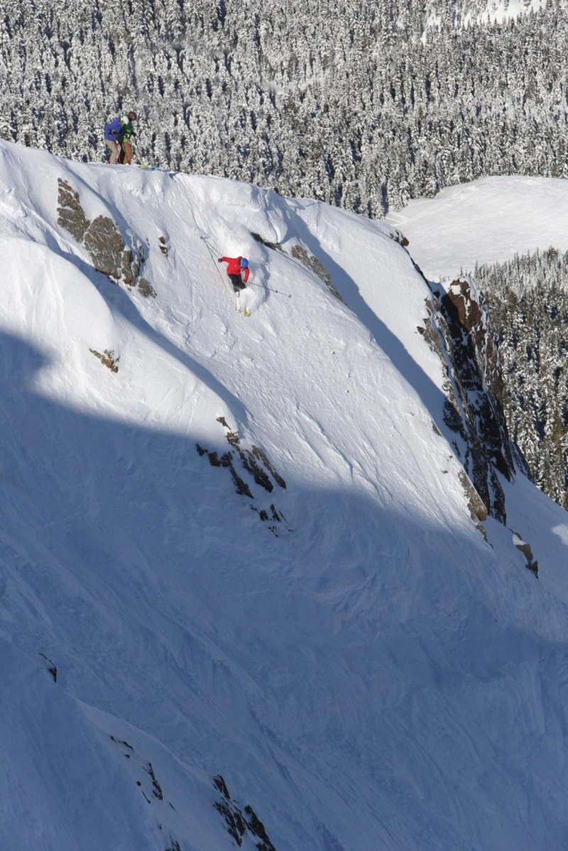 Extremely canadian dropping in 1