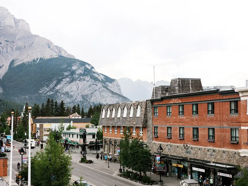 Mount Royal Hotel, Banff Exterior