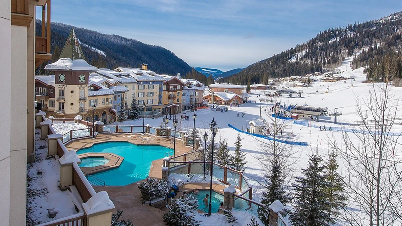 Sun Peaks Grand Hotel Exterior
