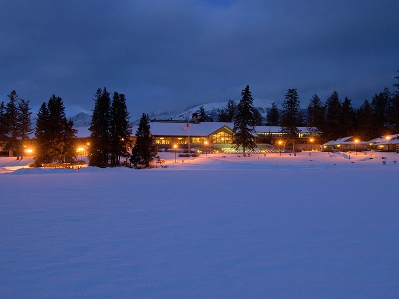 Fairmont Jasper Park Lodge Exterior