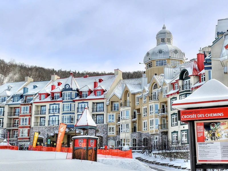 Sommet des Neiges Exterior