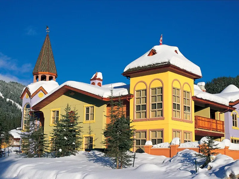 Crystal Forest Condos Exterior