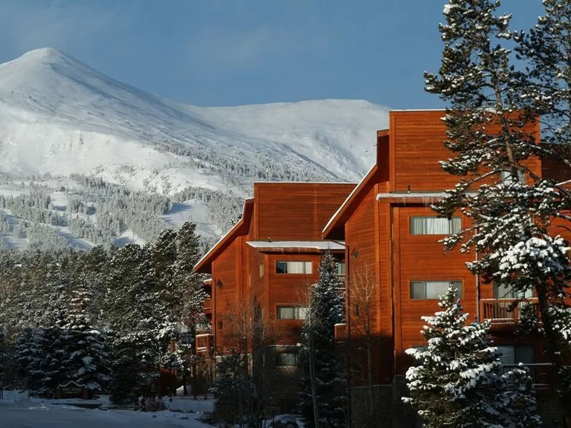 Pine Ridge Condos Exterior