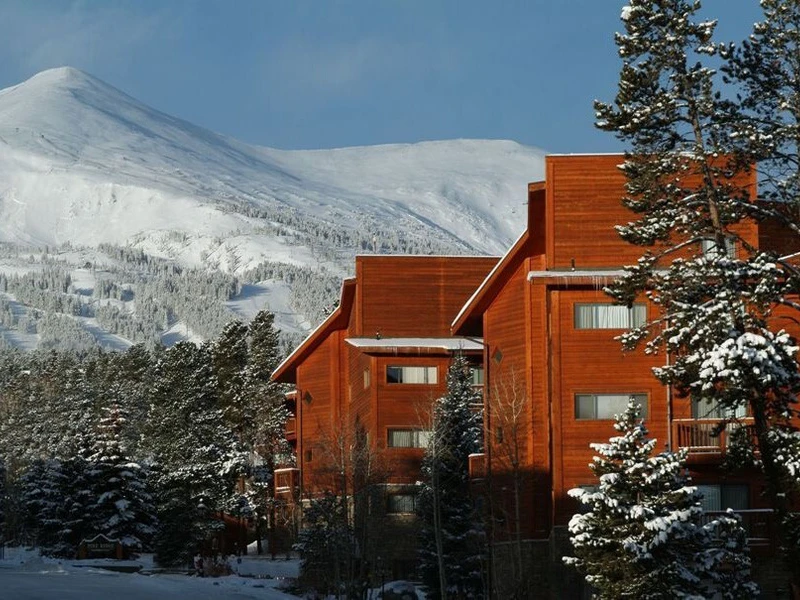 Pine Ridge Condos Exterior