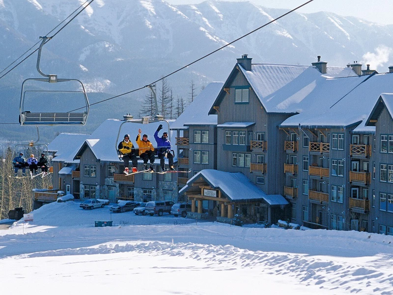 Snow Creek Lodge Exterior