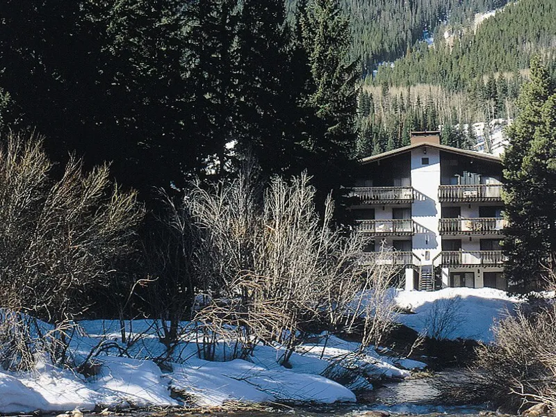 Vail Racquet Club Mountain Resort Exterior