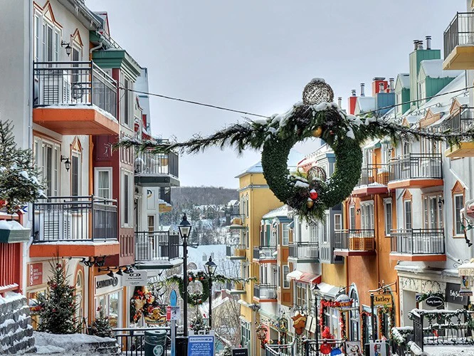 La Place St-Bernard Exterior