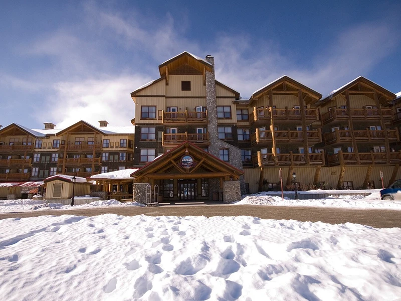 The Trickle Creek Lodge Exterior