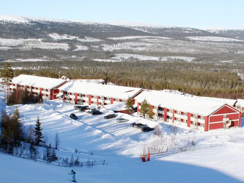 Stöten Mitt - Exterior