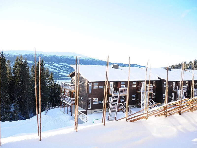 Bear Lodge - Exterior