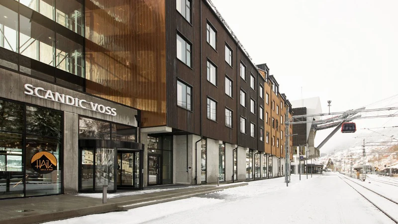 Scandic Voss - Entrance with Gondola and Station