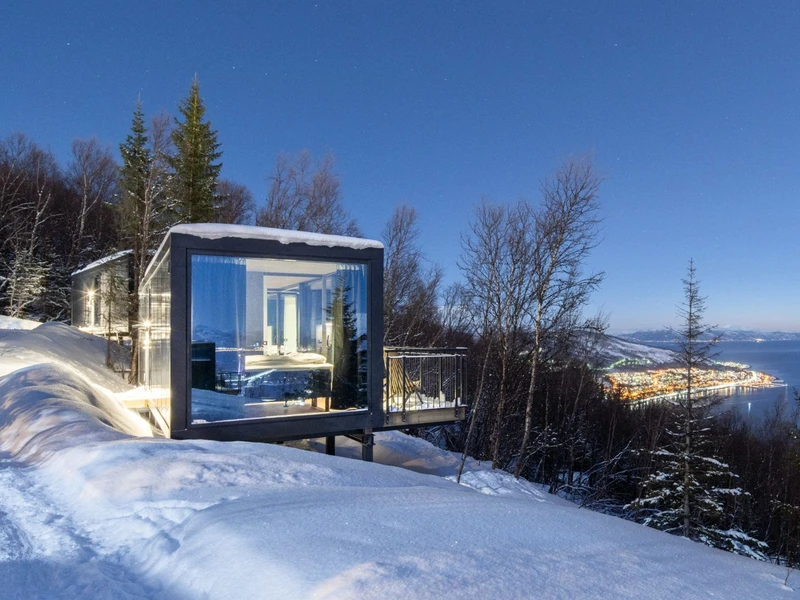 Camp 291 - Exterior and view