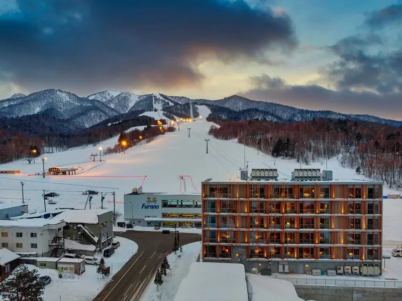 Fenix Furano - Slopeside Exterior