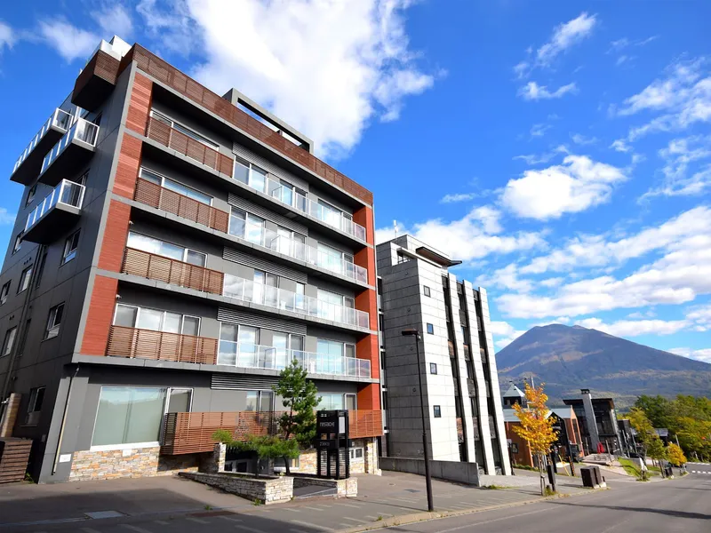 Setsumon Exterior Day