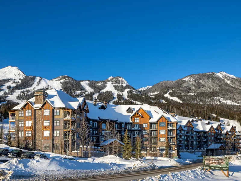 Glacier Mountain Lodge - Front Exterior