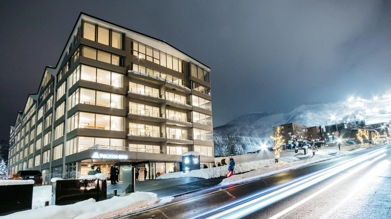 The Maples Niseko - Exterior at Night