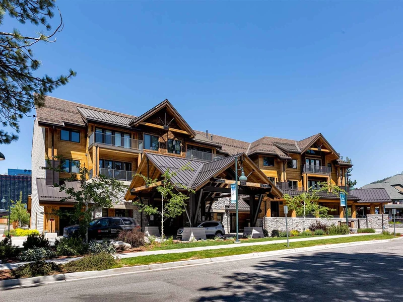 Zalenta Heavenly - Hotel Exterior in Summer.jpg