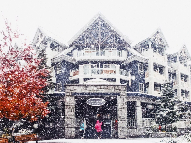 Summit Lodge Boutique Hotel - Hero - Exterior Winter