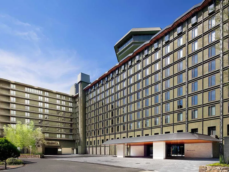 Hotel Exterior © RIHGA Royal Hotel Kyoto