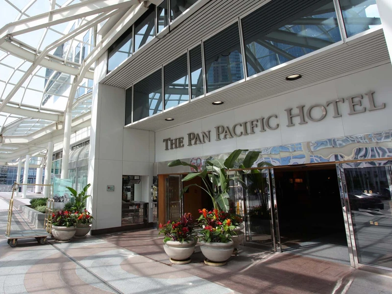 Pan Pacific Vancouver - Front Entrance