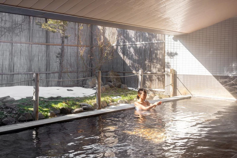 Naeba Prince Hotel outdoor onsen