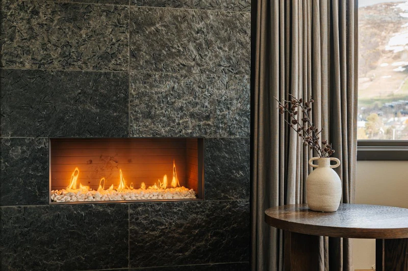 Quality Hotel Skifer - Suite - Fireplace with Flame